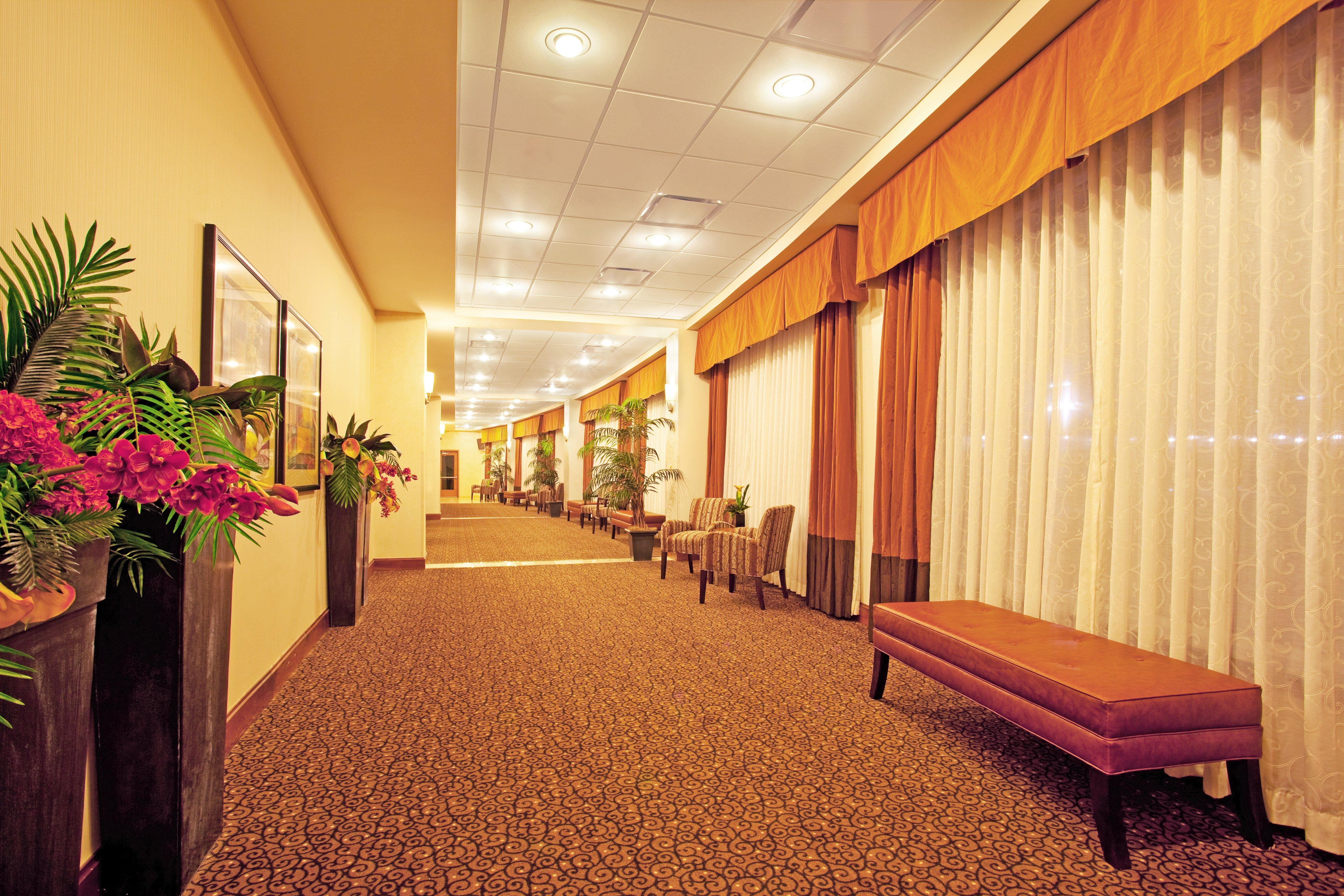 Holiday Inn Battle Creek By Ihg Exterior photo